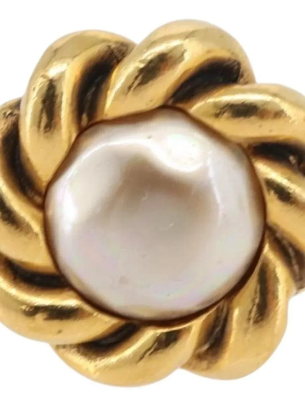 CHANEL Earring metal Gold CC Auth 178396